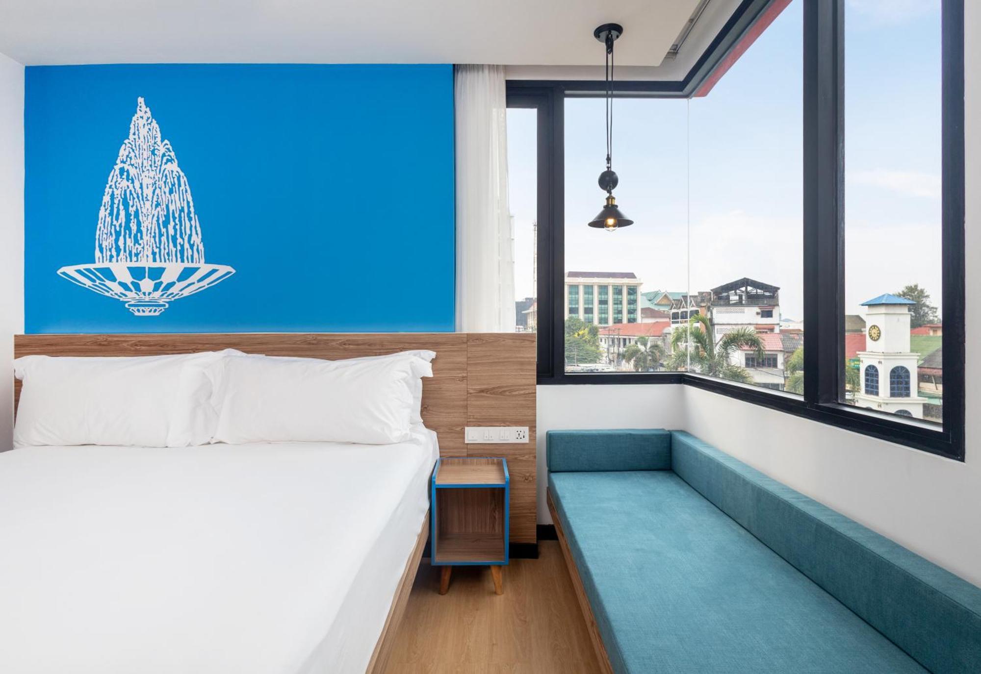 Cosi Vientiane Nam Phu Hotel Екстериор снимка