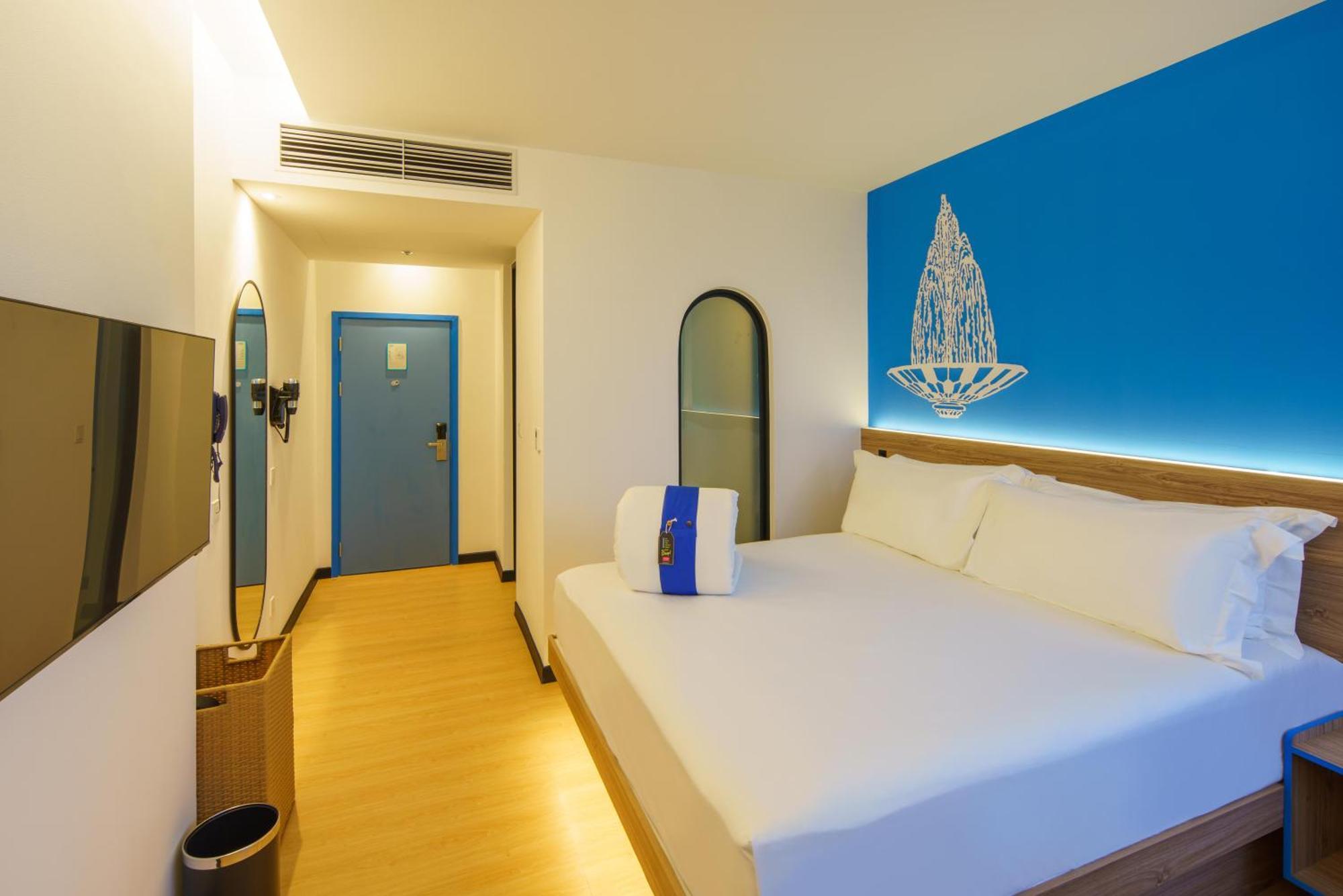 Cosi Vientiane Nam Phu Hotel Екстериор снимка
