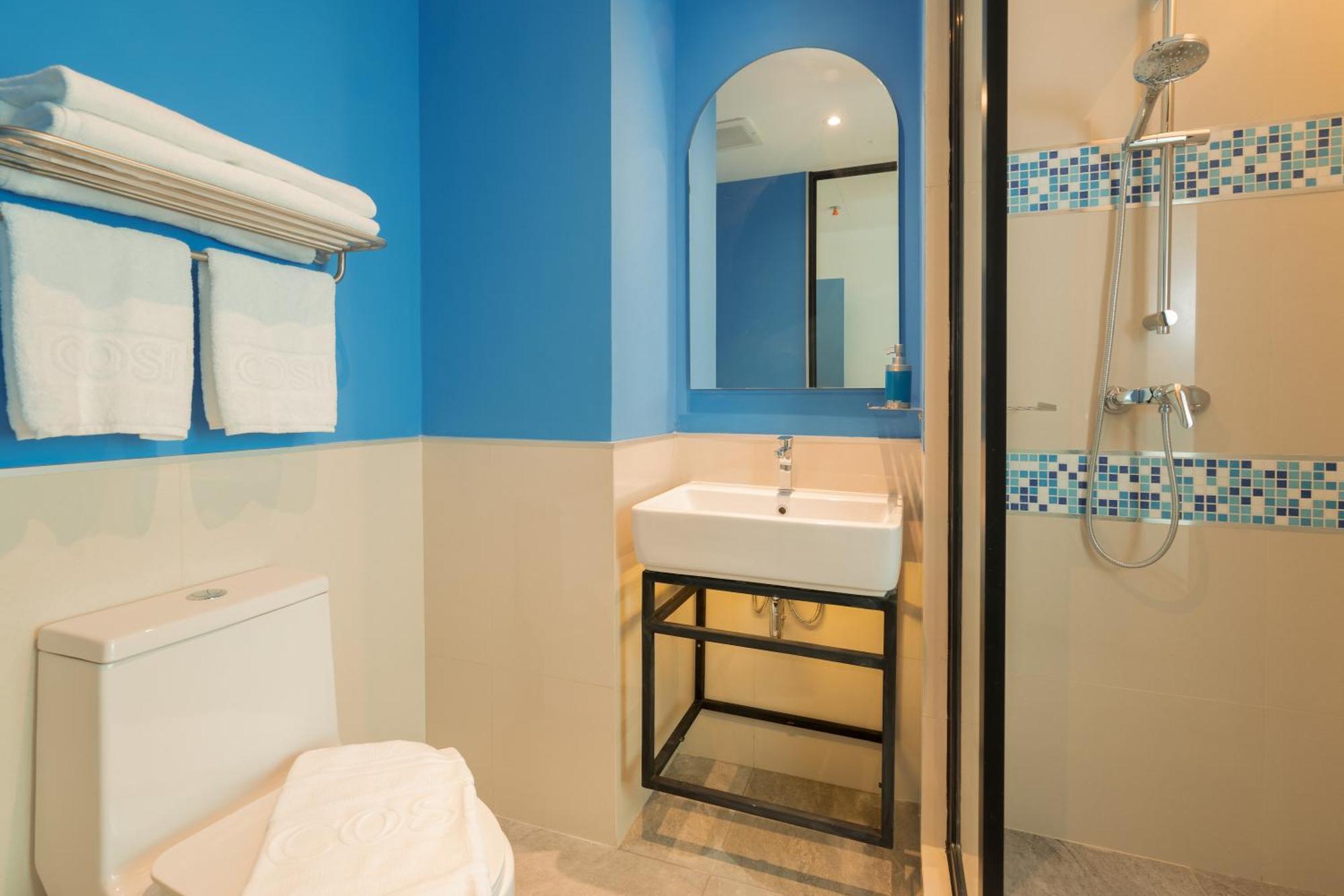 Cosi Vientiane Nam Phu Hotel Екстериор снимка